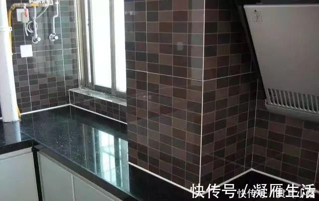 塑料|卫生间装修还在用玻璃胶现在流行用这种,效果比之前好10倍