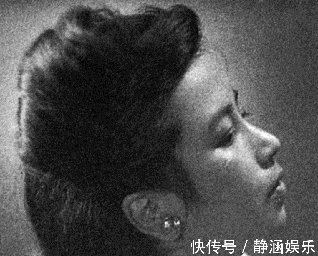 美国$1955年,35岁的张爱玲在美国遇到落魄的胡适,看到了自己后半生