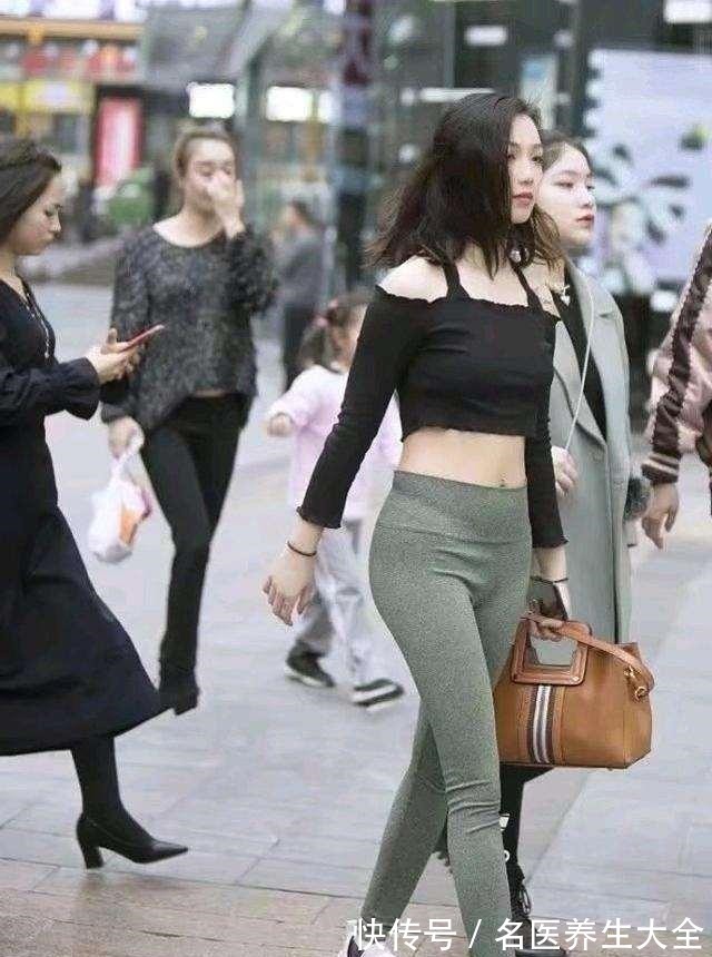 宽松 打底裤怎么穿都不会出错,诠释出时髦气息,充满时尚触感!