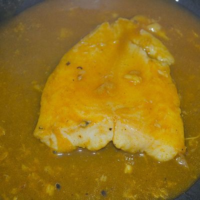 咖喱酱|咖喱巴沙鱼盖浇墨鱼汁意面