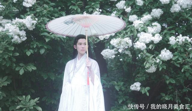 晏几道用他的多情,留下那些精美绝伦的小令,和那些梦幻般的世界