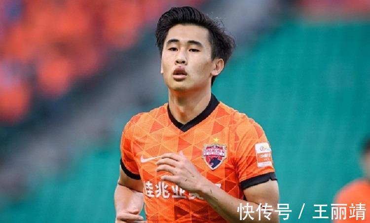 阵容|臃肿?庞大?国足豪华阵容再引争议,对抗练兵还是浪费钱?