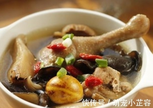 鸡汤不管怎么炖,2味料不要放,很多人不懂,难怪鸡汤又腥又难喝!