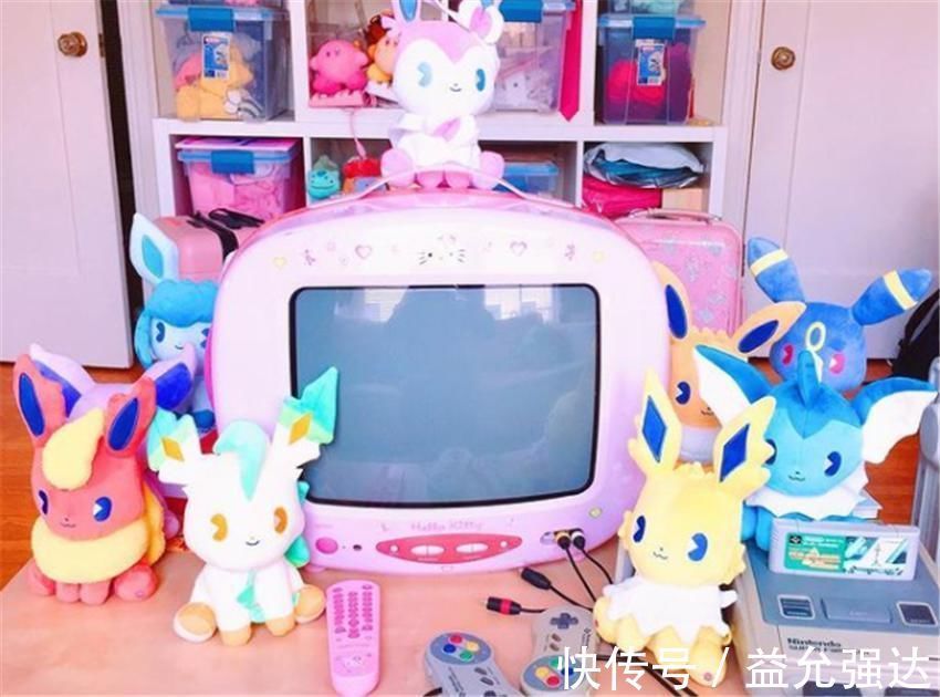浴帘|她住在52㎡小房子里,装修色彩丰富又可爱,彩虹浴帘太少女心!