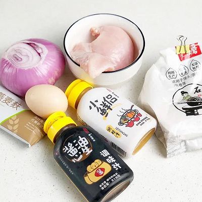 黑全麦粉|麦麸鸡肉饼