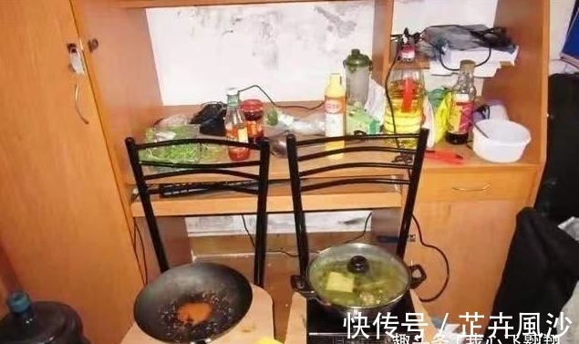 大学宿舍的“奇葩”做饭方式,电饭锅不算啥,班主任:人才辈出