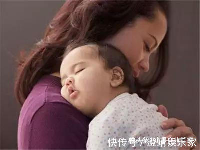 小宝宝|宝宝多躺还是多抱呢专家看台初生宝宝这样抱