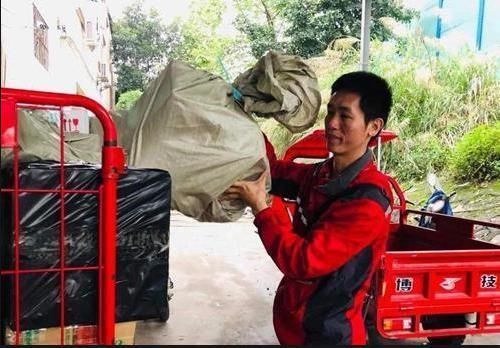 房子|第一个来应聘京东快递的员工，刘强东承诺干满五年就买房子，现状如何？