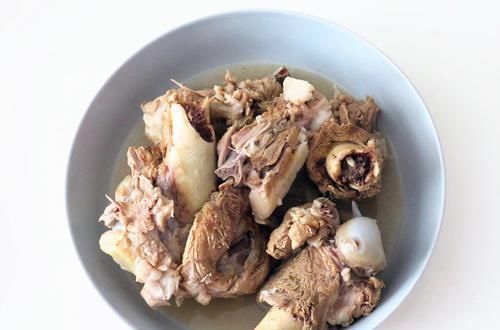 老公出差一周回来,我午餐准备了三道菜,老公说还是回家吃饭舒服