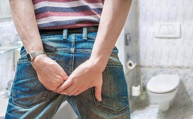 大便|肝病不能“拖延”，若上厕所有3个表现，肝可能在向你“求救”