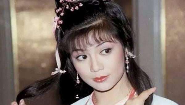 武功!洪七公有一门隐藏的武功, 一出手天下无敌, 可惜全书只用过一次!