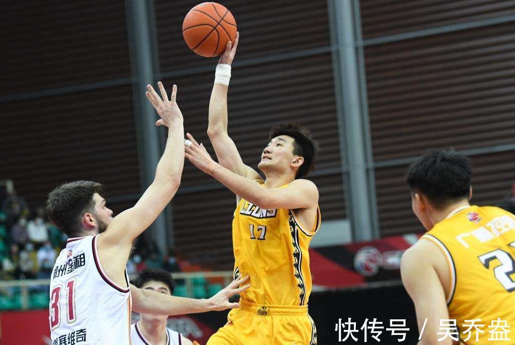辽宁队|截止目前,CBA四支球队稳进季后赛,广东队冲四强异常艰难