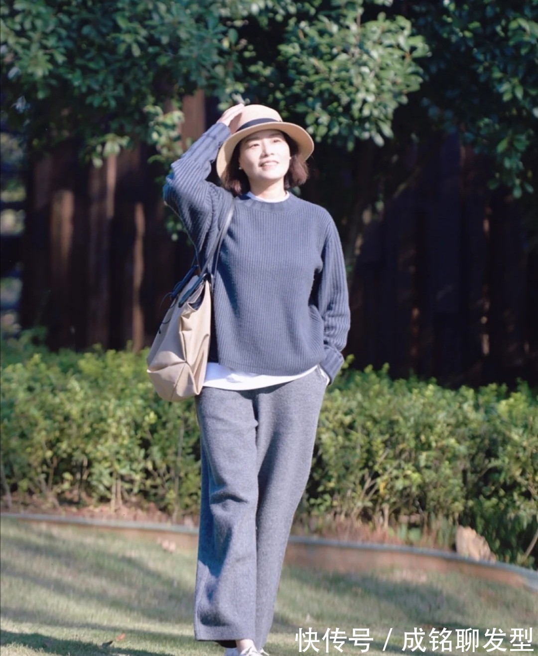 长大衣 终于找到适合五六十岁妈妈们的入冬穿搭!保暖又洋气,显瘦有气质