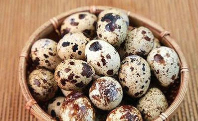 食物|女性到了中年常吃3种食物，排毒养颜，延缓衰老，好吃又健康