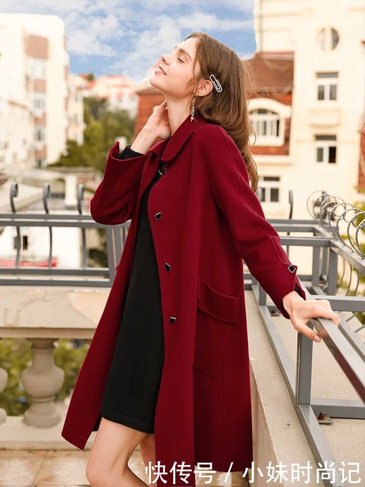 增加|冬天不会穿, 用红色大衣来增加温暖度