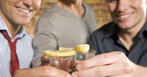 肝脏|经常喝酒的人,喝酒前若牢记这3句话,肝脏或许会舒服一些