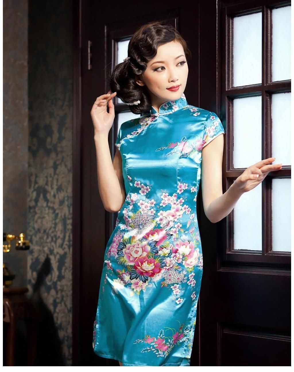 旗袍 旗袍是我们的国之经典,诠释东方女性之美,也是我内心不了的情结