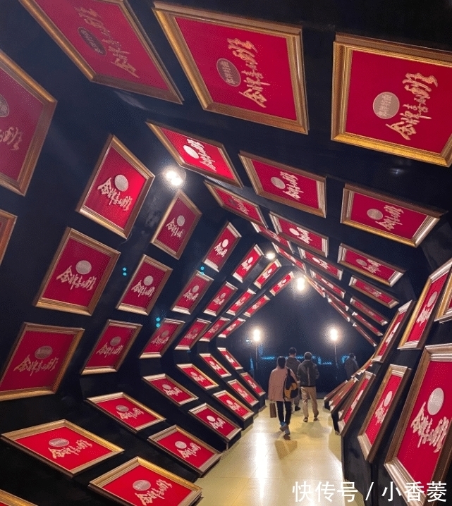 德云社|《金牌喜劇班》錄制現(xiàn)場(chǎng)曝光，陳佩斯穩(wěn)坐C位，郭德綱派徒孫參賽！