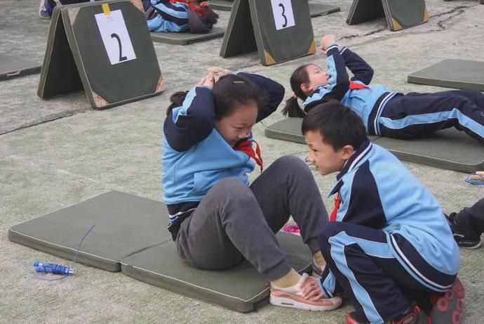 运动会|西安市新城区东方小学开展学生体质健康测试达标运动会