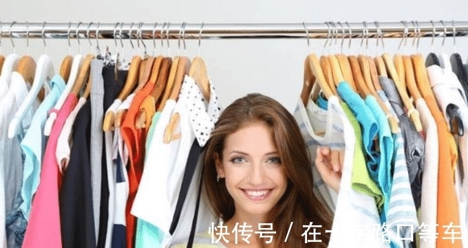 质量|实体店一件衣服500元，电商只卖几十元？知道内幕后你还买吗