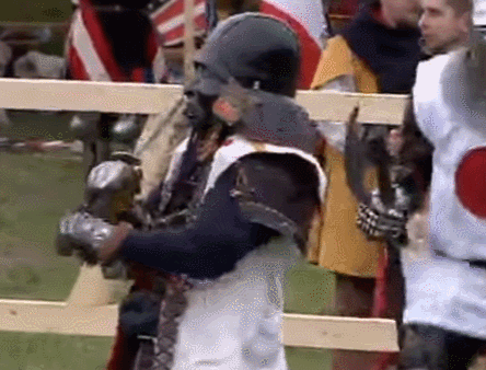 中国古代@穿上中国明光铠手持偃月刀,去跟欧洲骑士对砍,战绩如何?