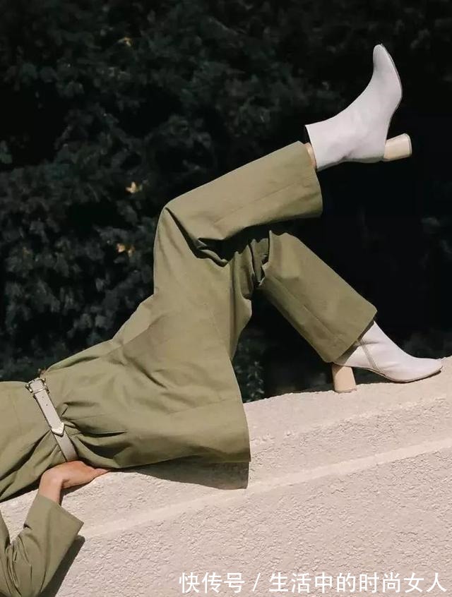 靴型 秋冬靴子这样穿,搭什么都时髦!秋冬靴子这样穿,搭什么都时髦!