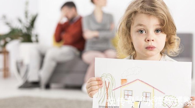 习惯|4个习惯会让孩子越来越笨,甚至抑郁,优秀家长马上住手