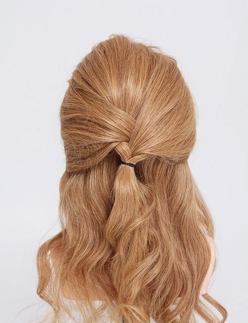 精美但不夸大其词的辫发,全部人都看起来更有气场了