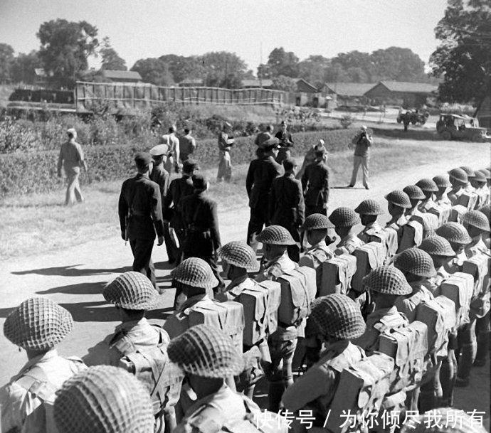 蒋介石|一组1943年12月蒋介石与宋美龄视察中国驻印远征军的珍贵照片!