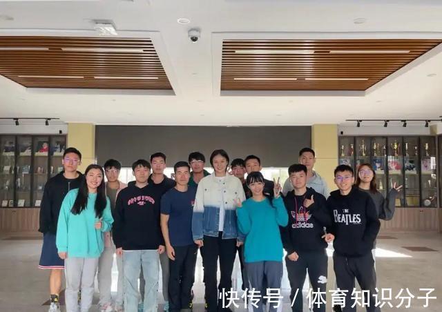 排协|措手不及！中国女排又1人宣布新身份，排协反常举动有了正确解释