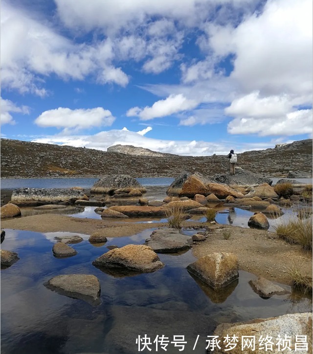 “稻城古冰帽”，梦幻雪山中的沙滩海子