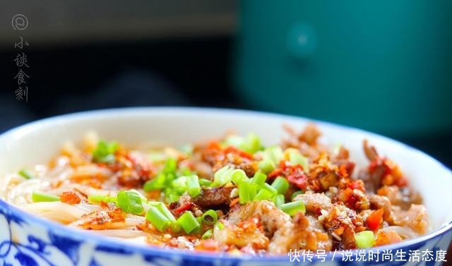 吃了几十年米粉,就爱这做法,煮一煮就出锅,比面条要好吃多了