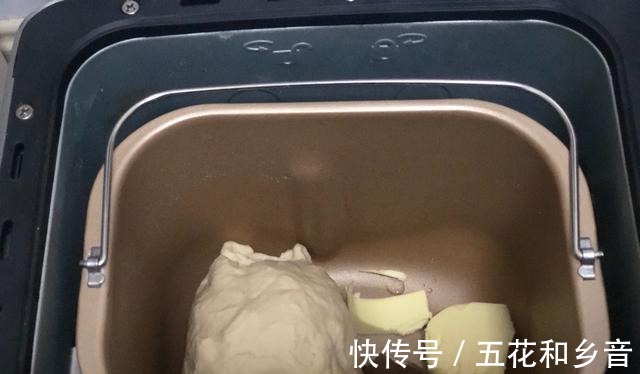 面包机|在家也能复刻的桃李毛毛虫面包,干净卫生,最重要的是,成本极低!