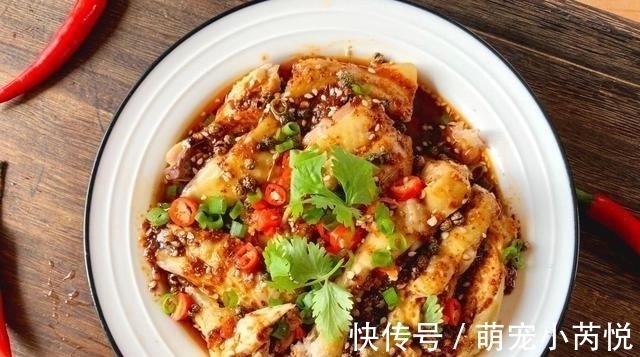 年夜饭|年夜饭菜单出炉,一家人10个热菜4个凉菜,个个是硬菜,喜庆吉祥