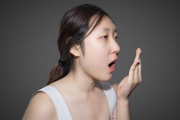 5岁孩子出现积食,身材瘦小,提醒各位家长:4个表现莫忽视