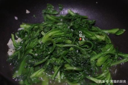 咳嗽|春天抓紧吃这菜,咳嗽痰多就怕它,一周吃三次,嗓子舒服气也顺