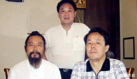 张宝胜|他自称从小异于凡人,被称拥有特异功能,他是靠什么风靡全国