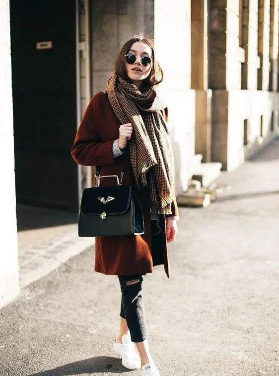 原来大衣配平底鞋也很好看!记住3个公式,小个子也能穿出高挑感