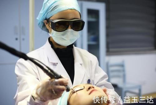 癌变|你的眼睑上有小黄瘤子吗?是不是血脂高的象征?营养师说出答案