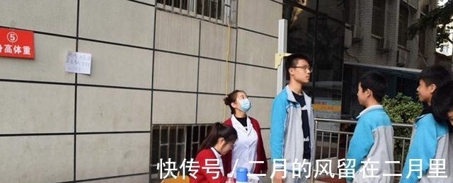 父母|父母:男孩子身高定型是在什么时候?这段黄金时期,千万不要忽视