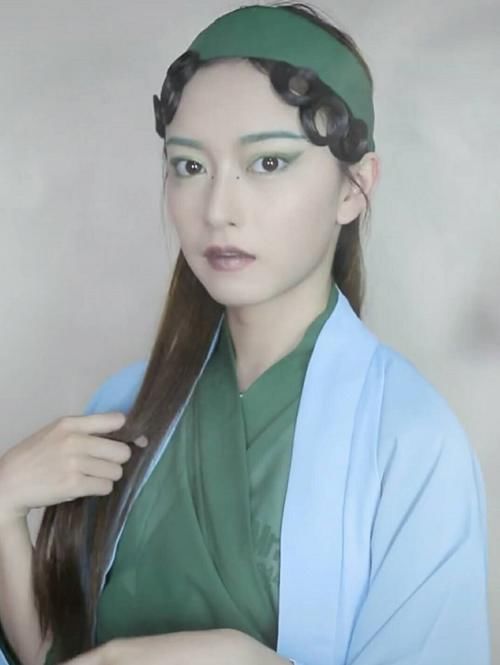 韵味|漂亮女生仿妆青蛇,开始一看就有水平,结果这也太有韵味了吧