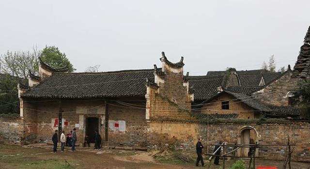 嘉庆|在邵东的偏僻乡野,发现一处豪宅,建于嘉庆年间,里面还住着人