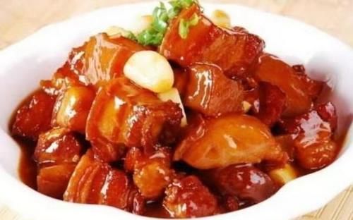  简单|做红烧肉不用焯水，这个方法超简单，红润Q弹，肥而不腻