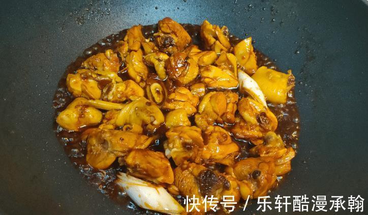 浮沫|伏天多吃土豆,可以“补钾”,搭配这个肉炖一锅,花钱少又美味