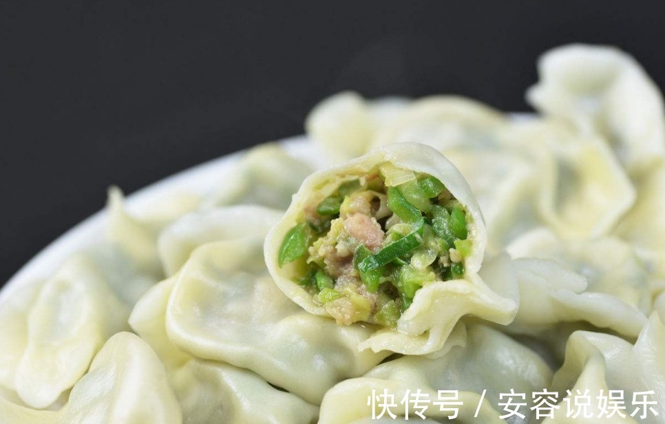 柿子椒|入秋后,此菜正便宜,包饺子比韭菜香,每天吃一次都不过瘾