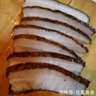 绵白糖|我这样做梅菜扣肉，家人都爱吃