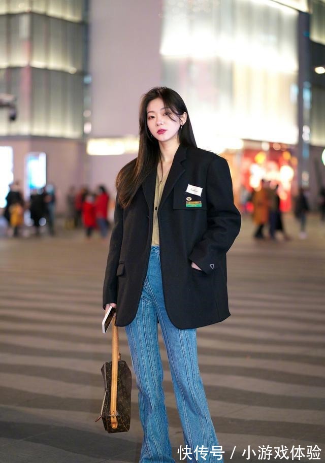 颜色 收起厚重的长大衣吧，开春流行“短外套+内搭”，时髦洋气又显高！