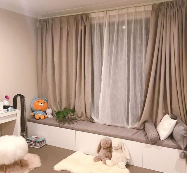 罗马杆|越来越多人挂窗帘不用罗马杆了,现在流行装这种,简洁美观又实用