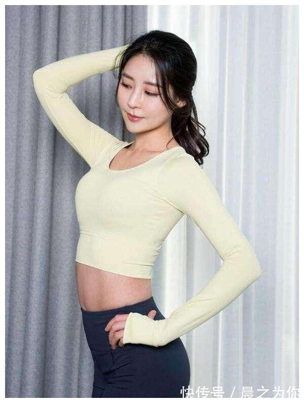 优雅 打底裤的设计,勾勒出优美曼妙的曲线,时尚的修身简约不失女人味