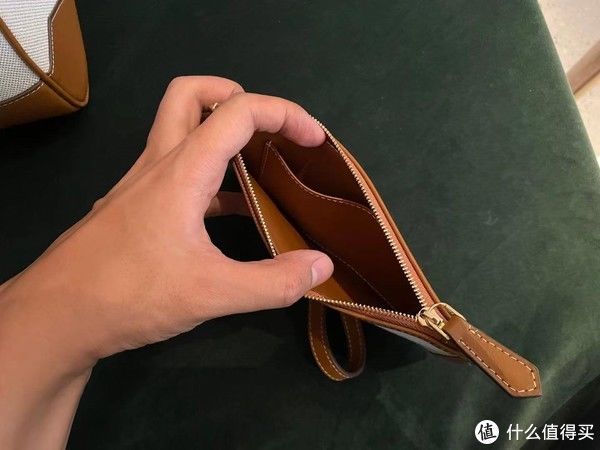 tote|这款都市托特包，解决直男四季出门的需求